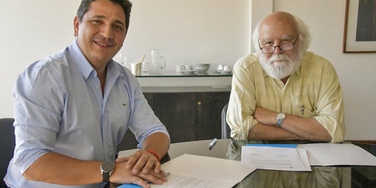 La Biblioteca Nacional entregó libros para trenes de larga distancia