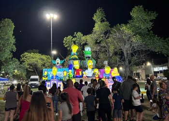 La ciudad se prepara para la tradicional quema de muñecos