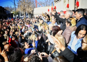 «Para conducir a un pueblo hay que sentir como un pueblo», dijo Alak