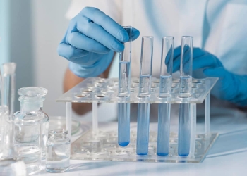 Bioquímicos bonaerenses se suman a los reclamos del sector en todo el país